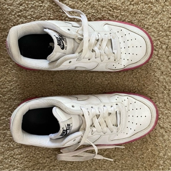 Nike Women’s Air Force 1 Pink Sole Size 7.5 - Picture 4 of 5
